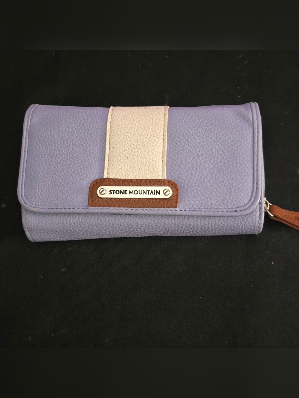 Stone Mountain Accessories Lavender Trifold Wallet with Cream Strap